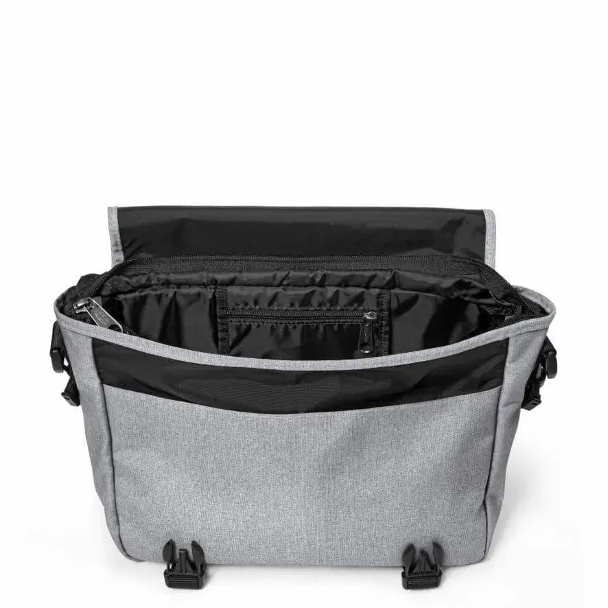 JR Eastpak - Melisac