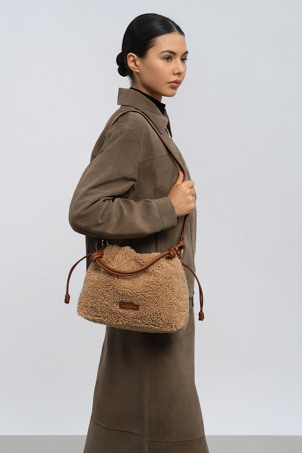 Sac besace en moumoute marron Lancaster 518-088