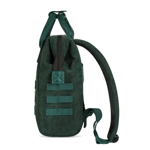 Sac dos Adventurer small en velours vert cotelé Bremen Cabaia 